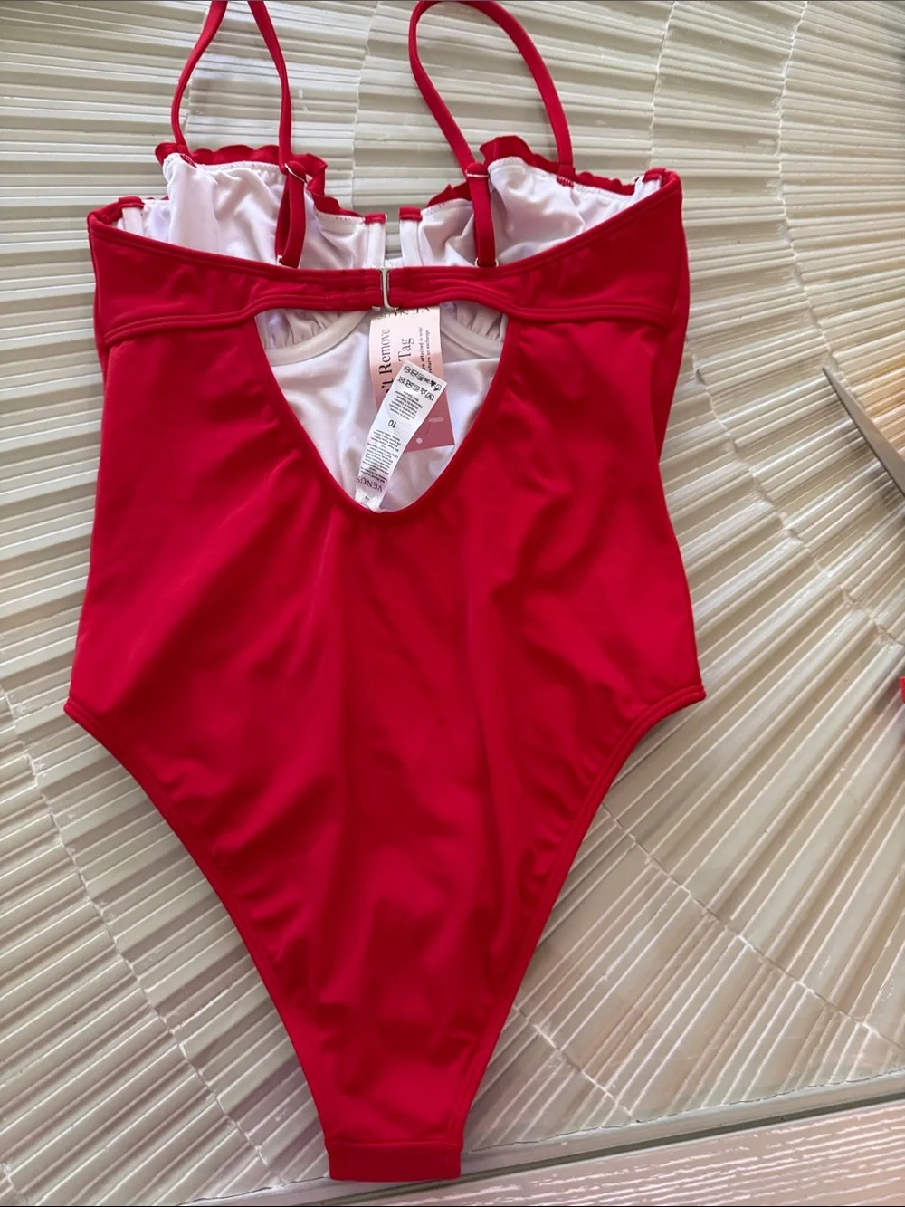 VENUS Red One-Piece Swimsuit with Underwire Cups - Picture 2 of 4